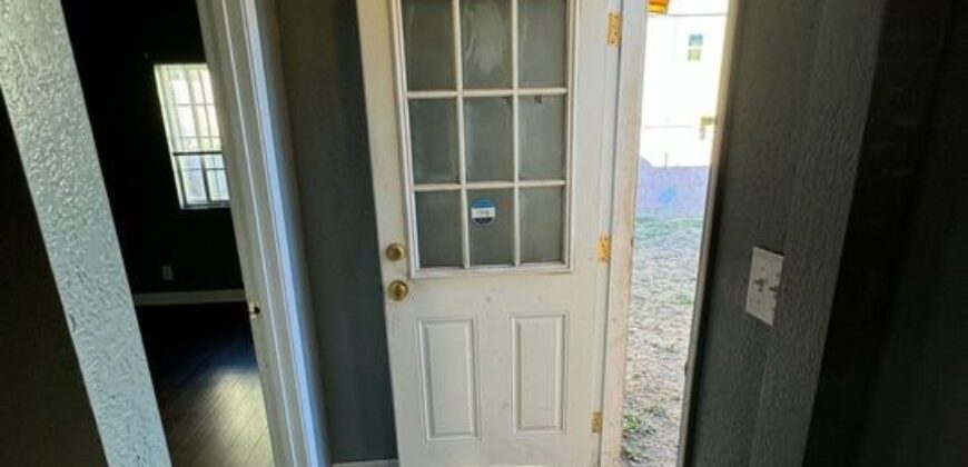 Well Maintained Duplex in Panorama City – FOR SALE!