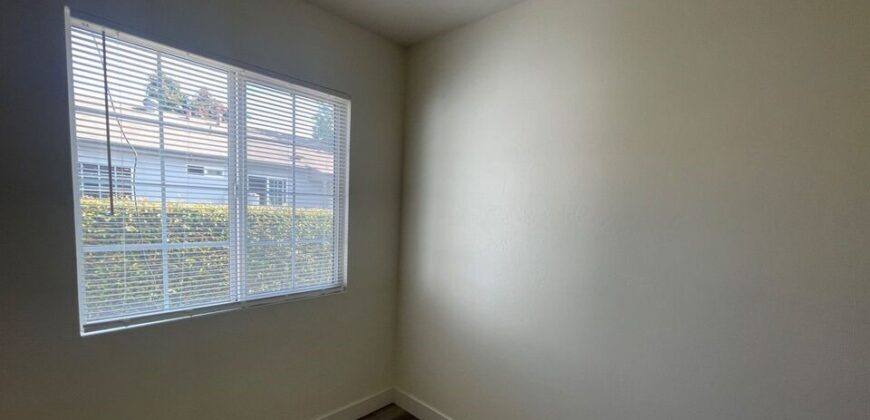 Well Maintained Duplex in Panorama City – FOR SALE!