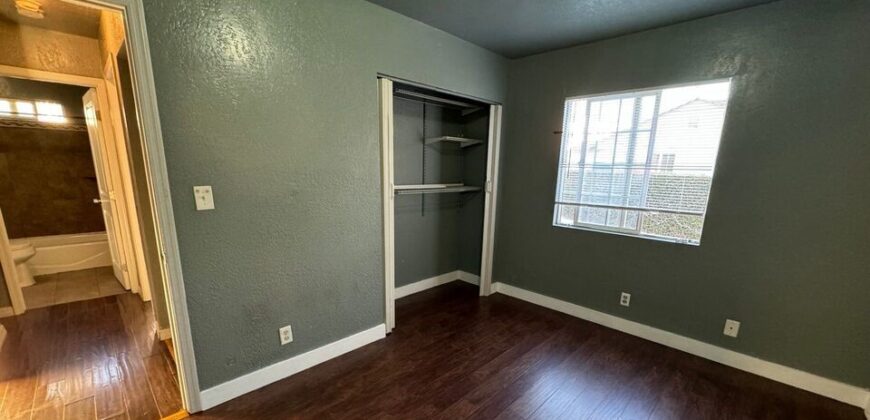 Well Maintained Duplex in Panorama City – FOR SALE!