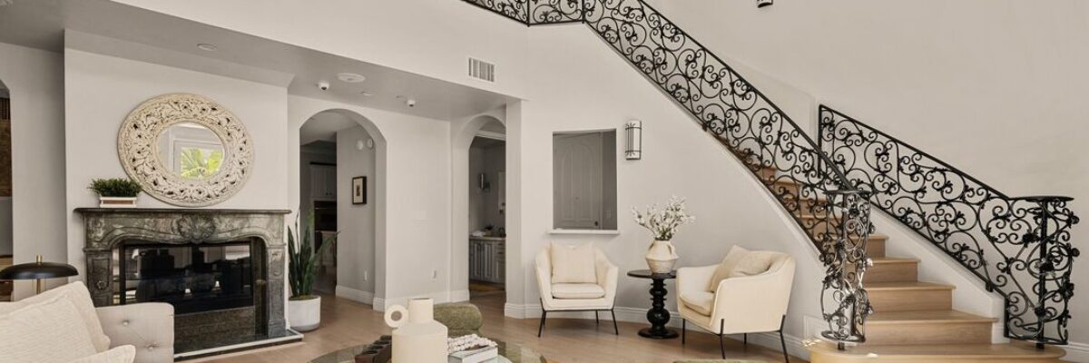 Exceptional Penthouse-Style Townhome – FOR SALE! 1610 CAMDEN AVE #101