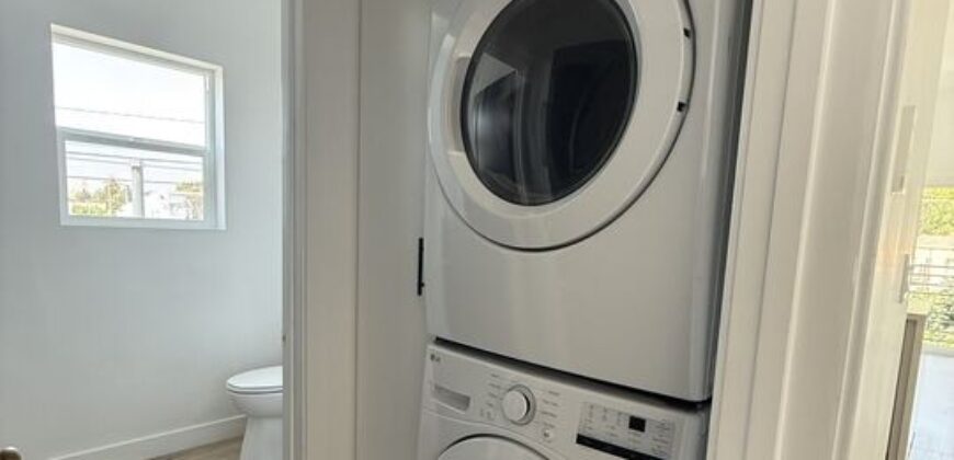 Modern West Adams Living with Expansive Rooftop Views!! –  3420 12th Ave #1/2 FOR RENT!