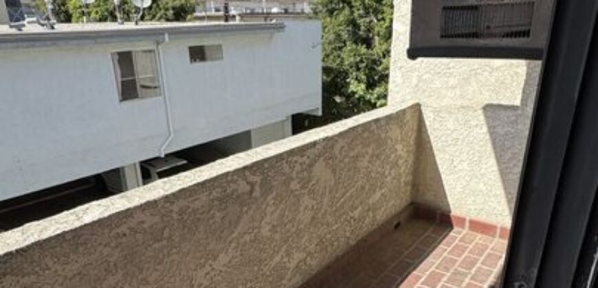 1Bed / 1Bath – FOR RENT! 3744 Delmas Ter. #7
