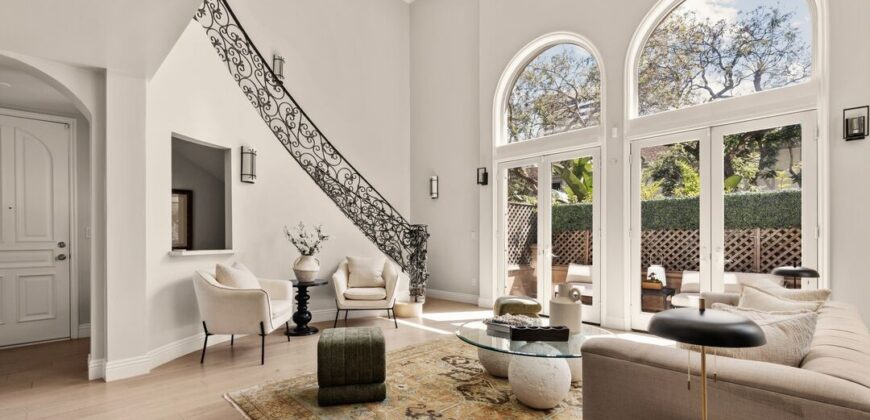 Exceptional Penthouse-Style Townhome – FOR SALE! 1610 CAMDEN AVE #101