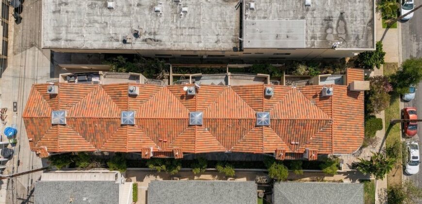 SANTA MONICA LIVING AT ITS FINEST! 837 18TH ST #3 – FOR SALE!