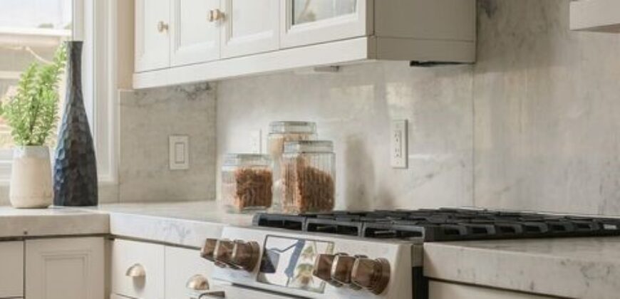 SANTA MONICA LIVING AT ITS FINEST! 837 18TH ST #3 – FOR SALE!