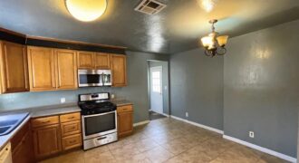 Beautiful & Spacious 3-Bedroom Home with Private Yard in Panorama City – AVAILABLE NOW!