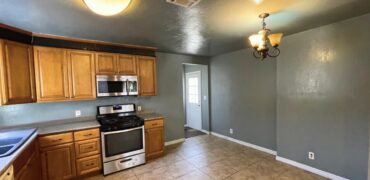 Beautiful & Spacious 3-Bedroom Home with Private Yard in Panorama City – AVAILABLE NOW!