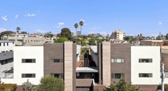 1734 S Westgate Ave #3 – FOR SALE!