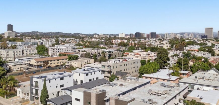 1734 S Westgate Ave #3 – FOR SALE!