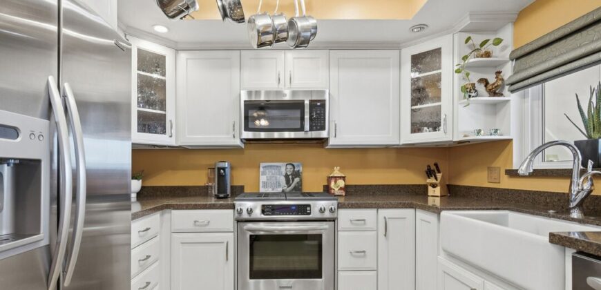 1734 S Westgate Ave #3 – FOR SALE!